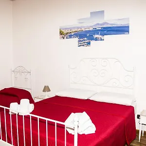 o-sole-e-napule.hotels-amalfi.com/